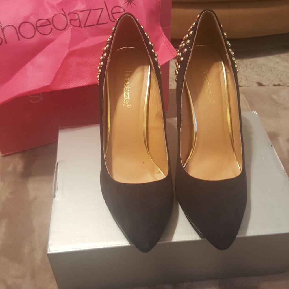 Shoe Dazzle Pump size 8.5